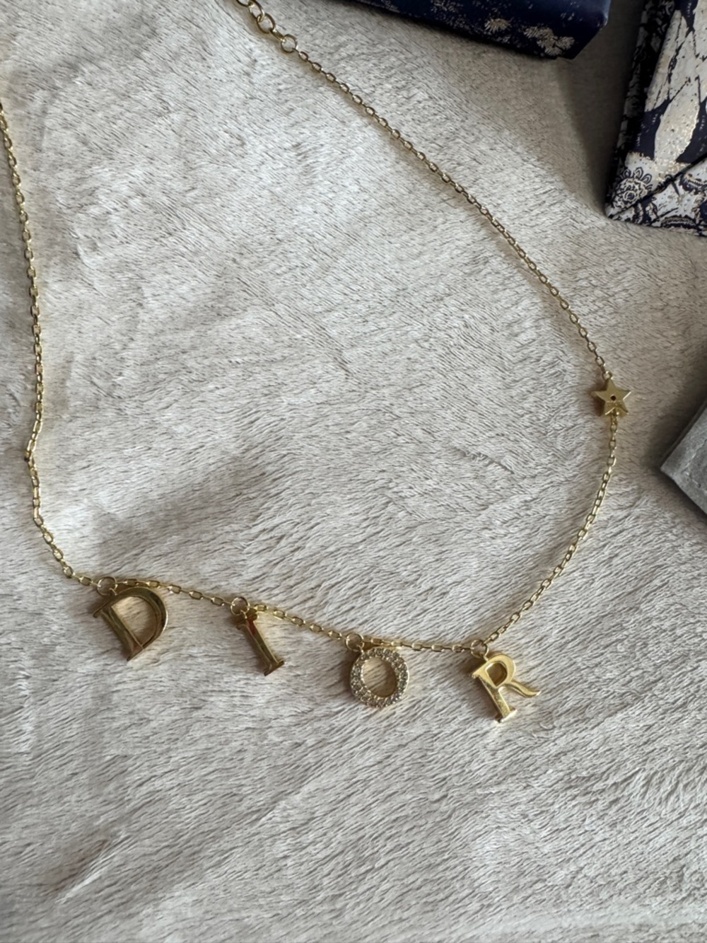 Dior Necklace with packaging - Picture 8 of 15